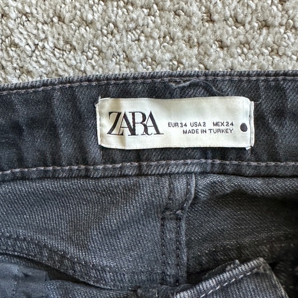 Zara Black Acid Wash Paint-Splatter Jeans – Women’s Size 2 - Picture 3 of 4